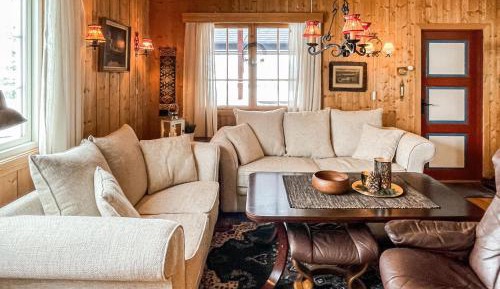Three-Bedroom Vacation Home 