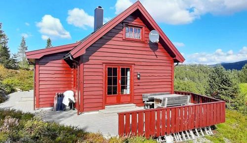 Three-Bedroom Vacation Home 