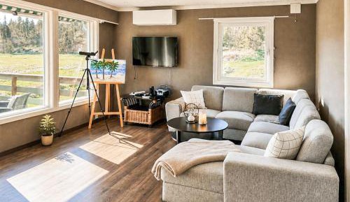 Three-Bedroom Townhouse