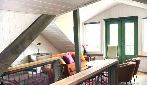 Studio Apartment with Balcony