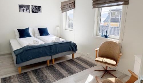 Apartment with Mountain View