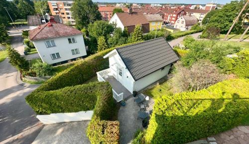 Villa with Garden View