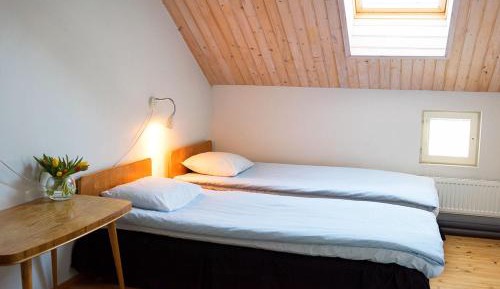 Twin Room with Shared Toilet