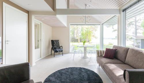 Three-Bedroom Villa with Sauna