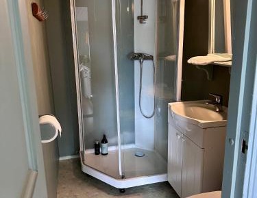 One-Bedroom Apartment For 3 People