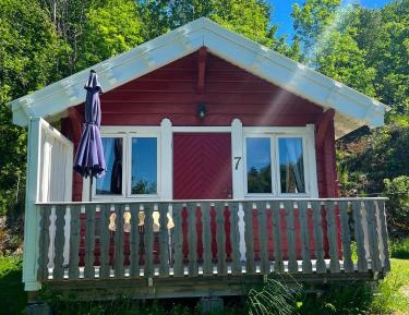 One-Bedroom Cottage with Toilet