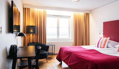 King Room with Lake View