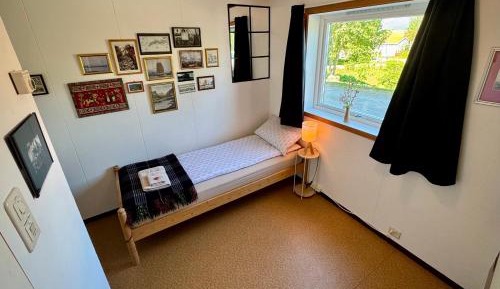 Single Room with Shared Shower and Toilet