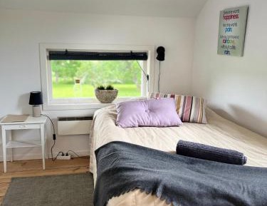 Single Room with Shared Bathroom
