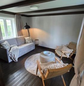 Traditional Family Loft Cabin 
