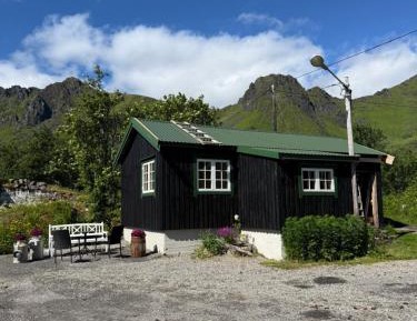 One-Bedroom Cottage