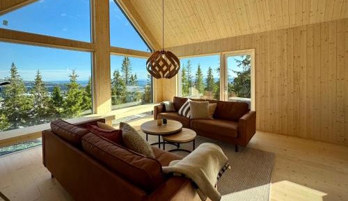 Three-Bedroom Vacation Home 