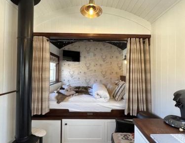 Deluxe Double Room with Bath - Boho