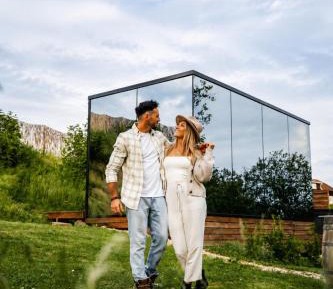 Glass Cabin with Spa Bath - Mara