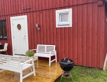 Basic Triple Room with Shared Bathroom