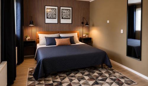 Large Double Room