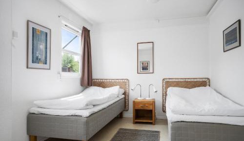 Double or Twin Room with Shared Bathroom