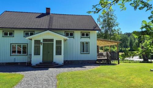 Six-Bedroom Holiday Home