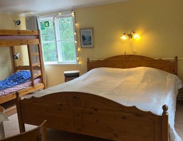 Quadruple Room with Shared Bathroom