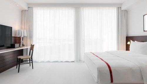 Wow Accessible Room