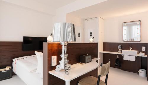 Lovely Room