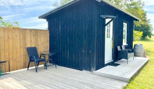  Cottage with One Room
