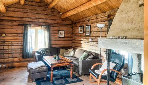 Three-Bedroom Vacation Home 