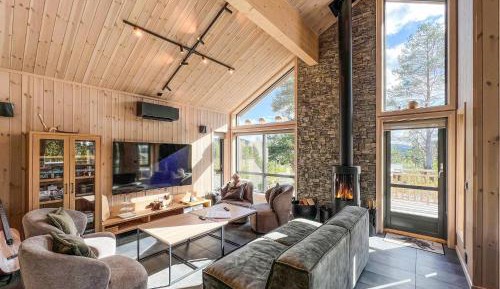 Three-Bedroom Vacation Home 