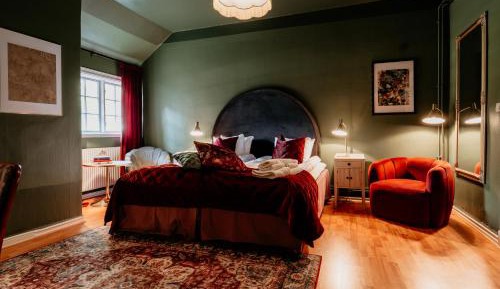 Standard Family Room