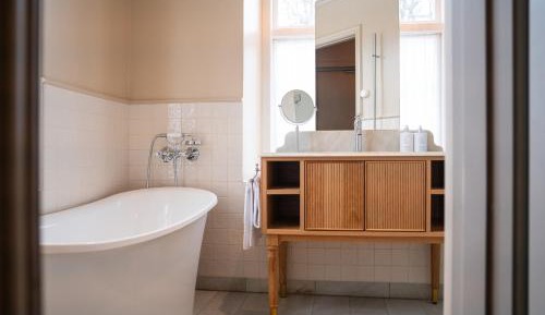 Deluxe Double Room with Bath
