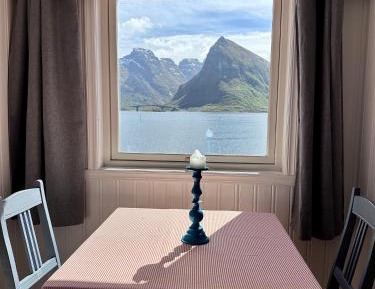 Standard Double Room with Kitchen and Shared Bathroom