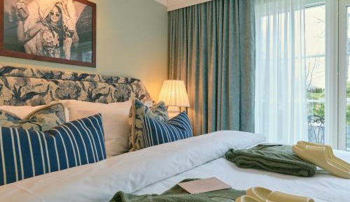 Superior Twin Room - Including Pool Club Access