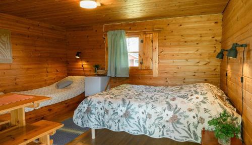 Quadruple Room with Shared Bathroom