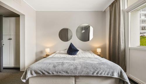 Deluxe Double or Twin Room with Shared Bathroom