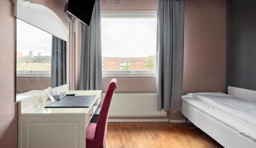 Economy Single Room - Non-Smoking