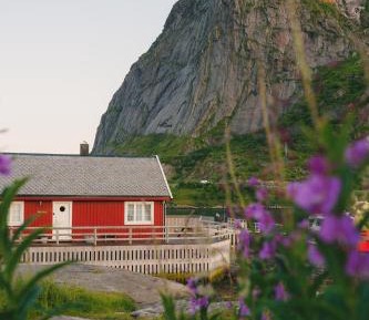 Maybua - Fishermans Cabin