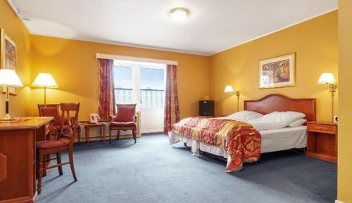 Large Double Room