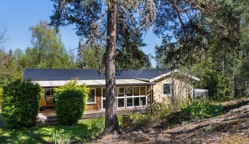 Three-Bedroom Vacation Home 