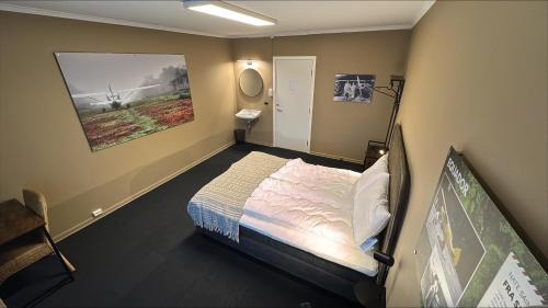 Double Room with Shared Bathroom