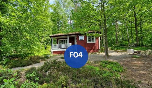 Small Two-Bedroom House (6 Adults)