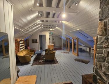 Twin Room with Shared Bathroom