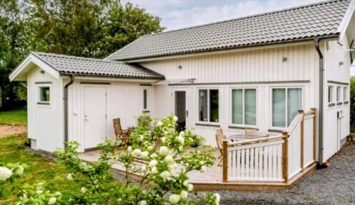 One-Bedroom House