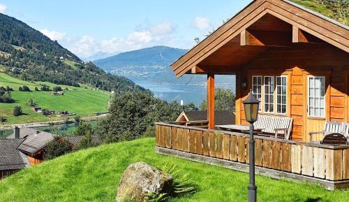 Three-Bedroom Vacation Home 