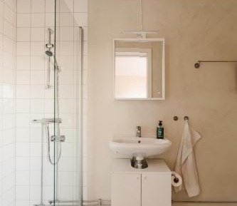 Apartment (4 Adults)