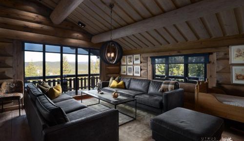 Six-Bedroom House