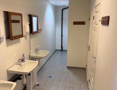 Single Bed in Mixed Dormitory Room