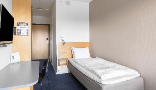 Standard Single Room - Non-Smoking