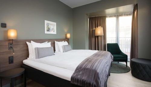 Queen Room