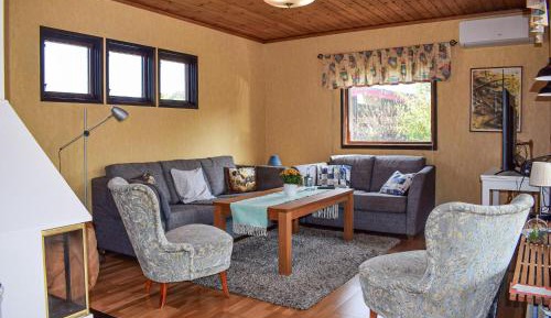 Three-Bedroom Vacation Home 
