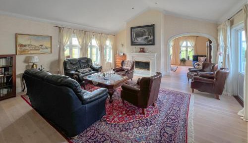 Five-Bedroom Holiday Home